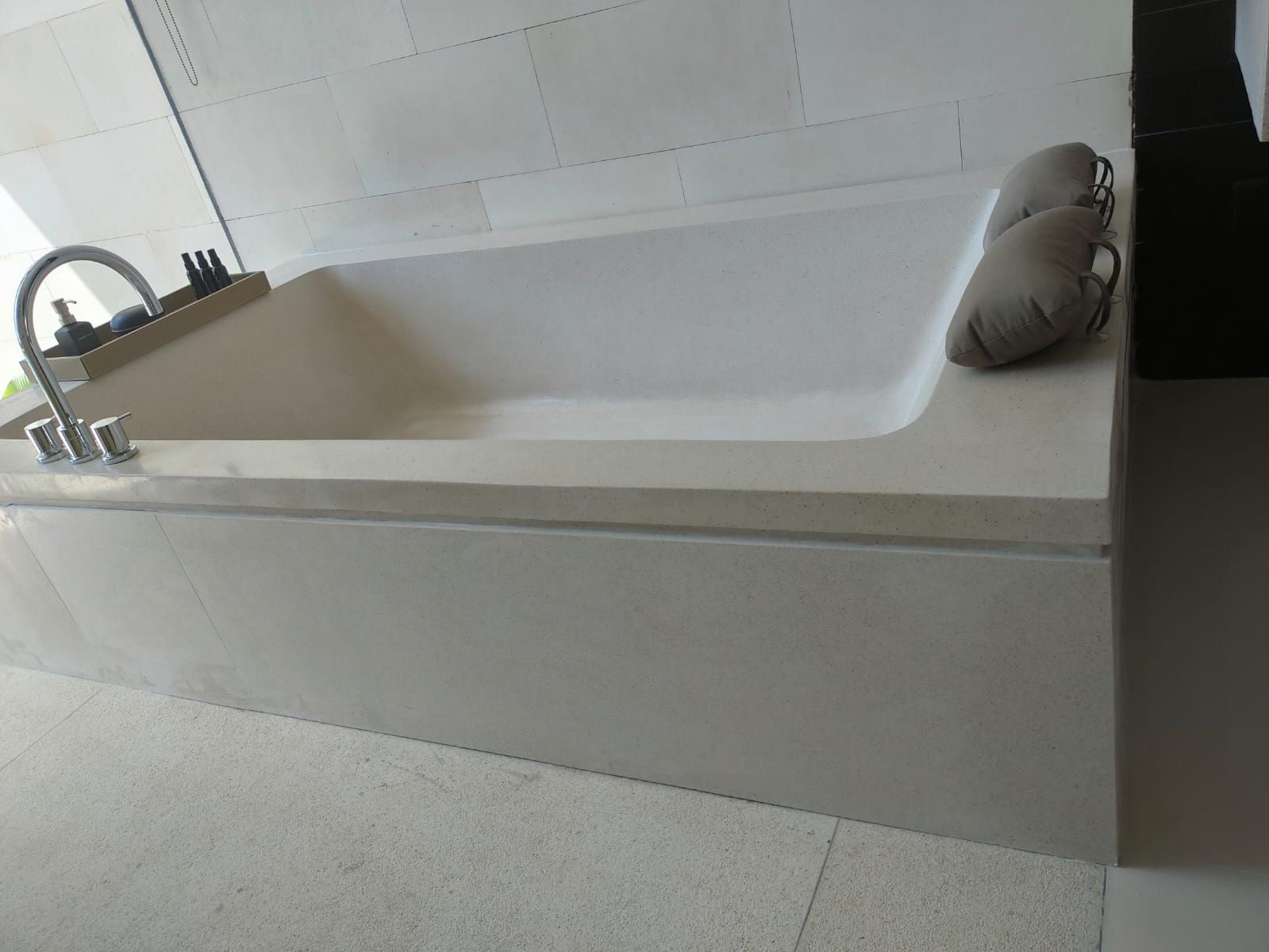 Contemporary Marble Soaking Tub - Designed for Ultimate Relaxation